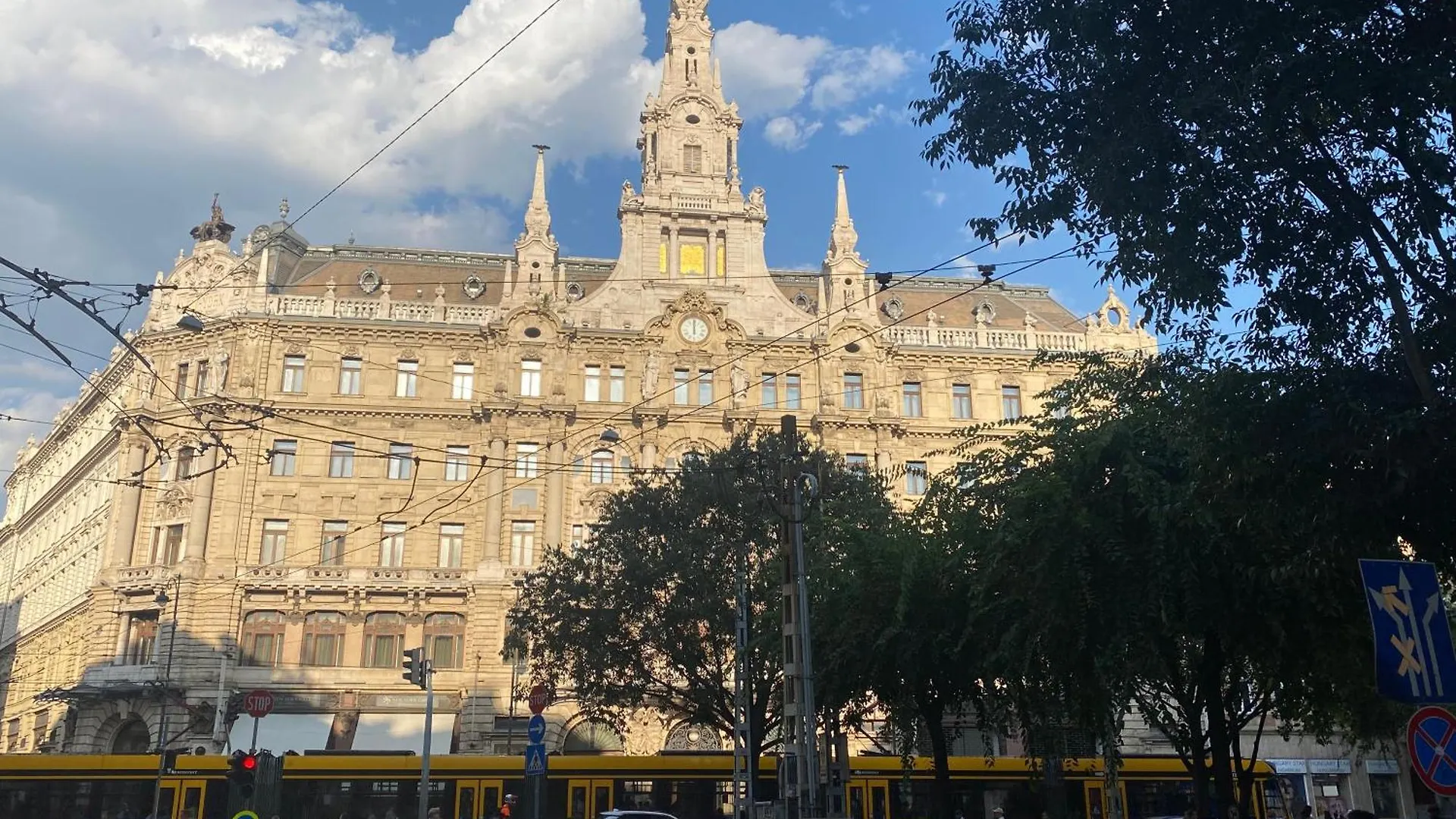 Sweet Spot-Next New York Cafe Apartment Budapest